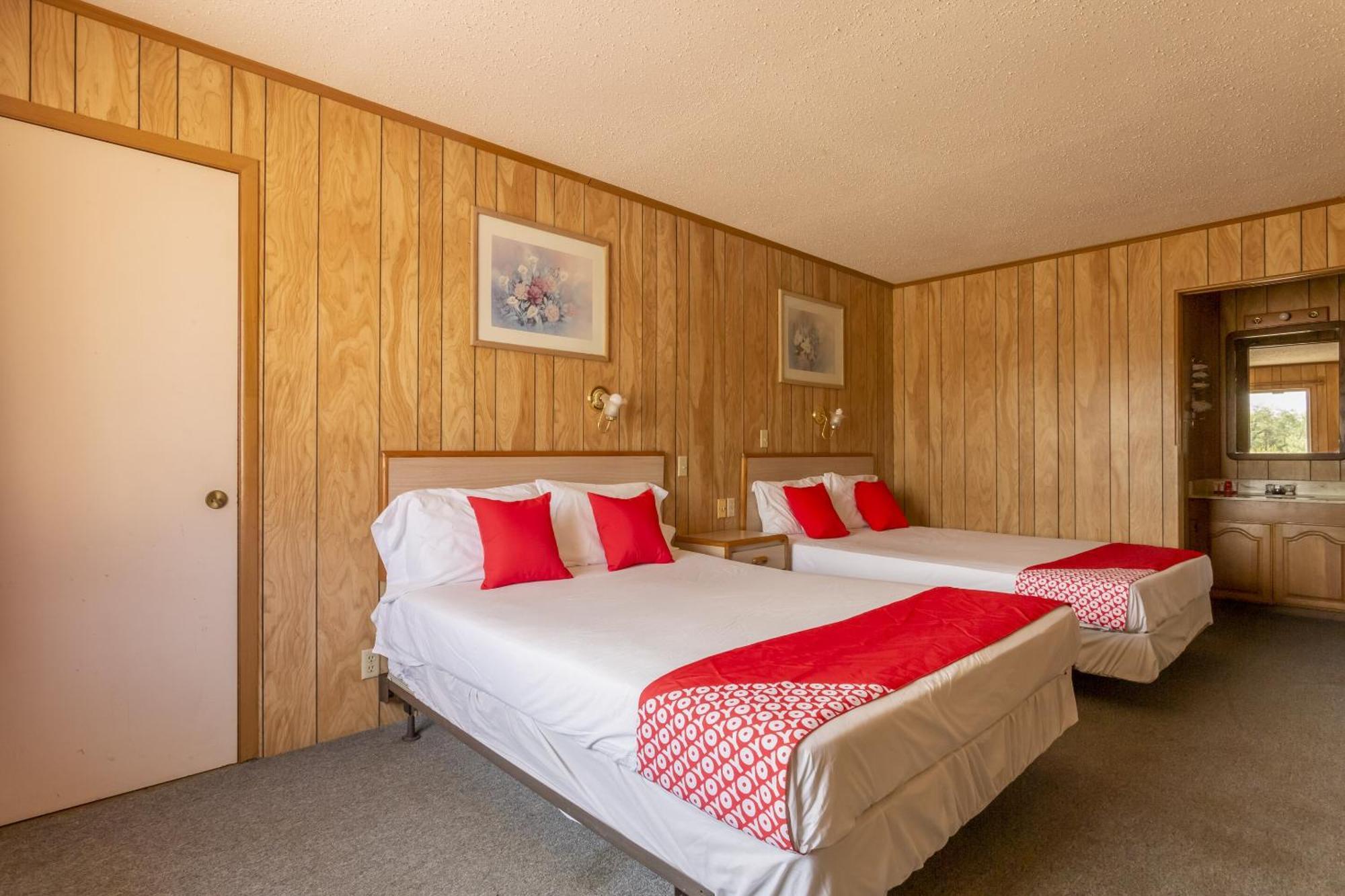 Oyo Hotel Breckenridge Tx Hubbard Creek Lake Bagian luar foto