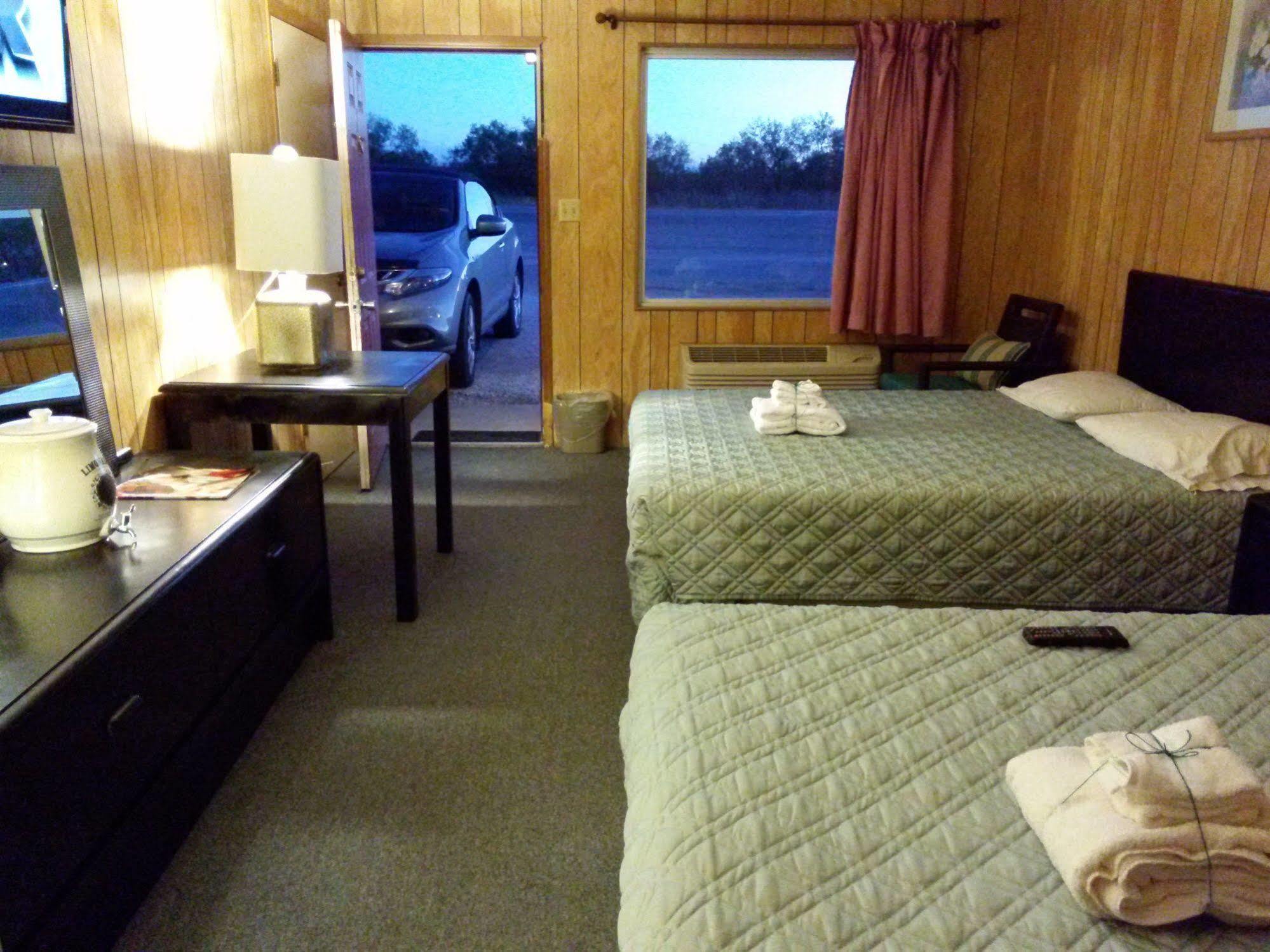Oyo Hotel Breckenridge Tx Hubbard Creek Lake Bagian luar foto