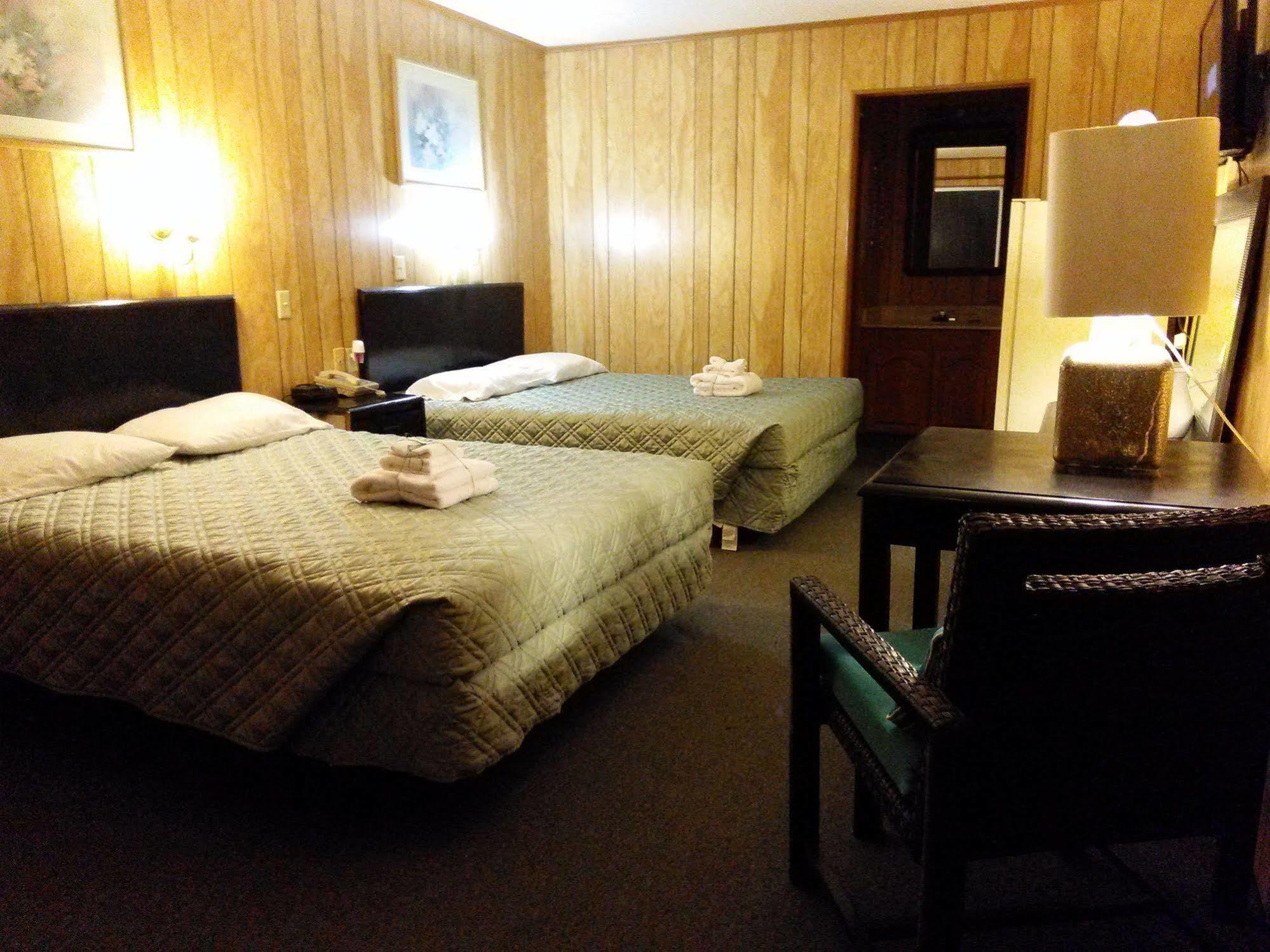 Oyo Hotel Breckenridge Tx Hubbard Creek Lake Bagian luar foto
